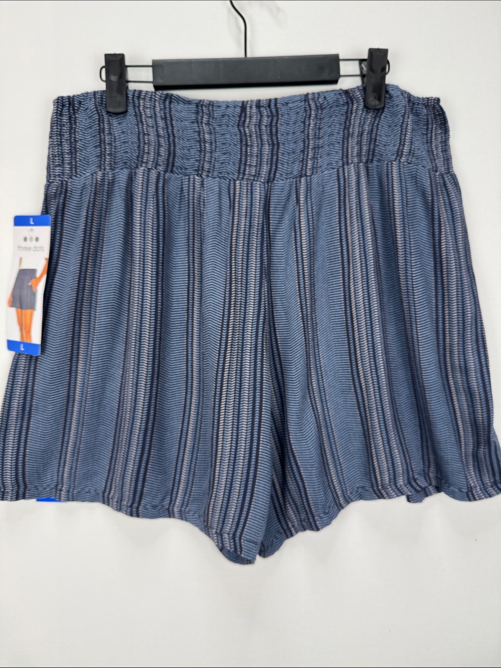Three Dots Blue Striped Pull On Shorts Women’s Size Large NWT - Picture 2 of 4